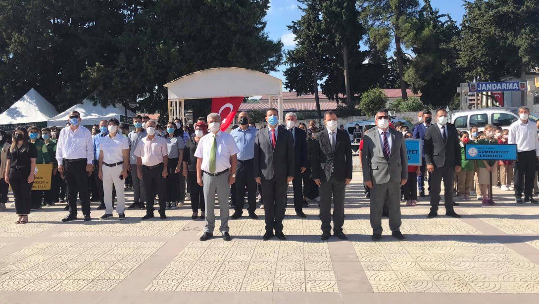 İlçe Milli Eğitim Müdürümüz Sayın Mehmet GÜNER; İlköğretim Haftası Kutlama Törenine Katıldı.